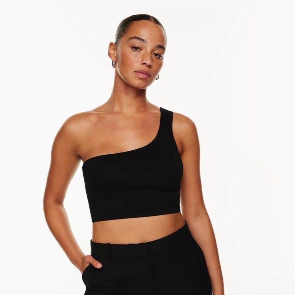 Artizia Babaton One-Shoulder Ribbed Top Black